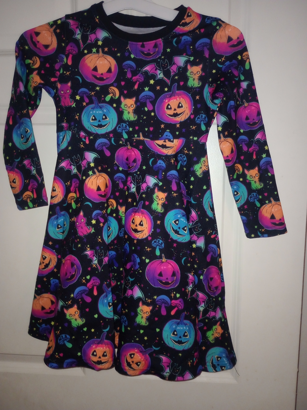 SHEIN Black Halloween Pumpkin & Neon Print Long Sleeve Dress